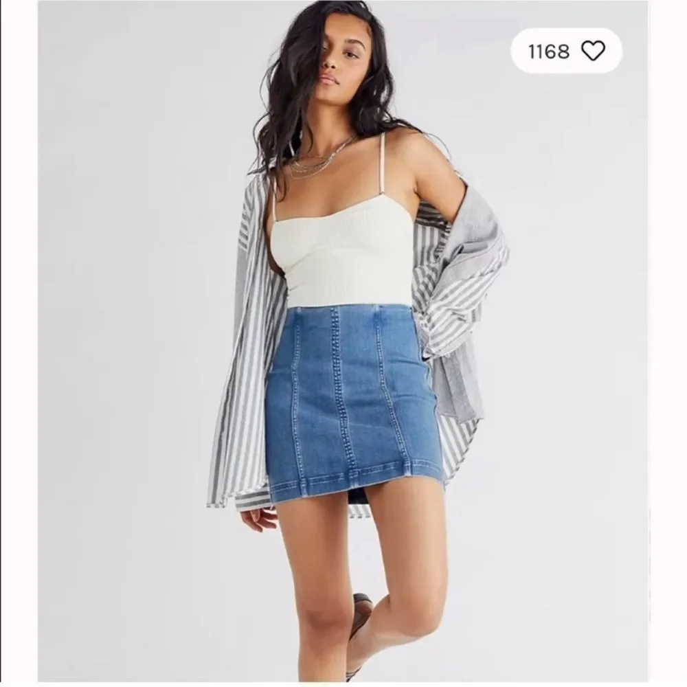 Free People Modern Femme Denim Mini Skirt in Faded Indigo | SZ 4 - Picture 6 of 14